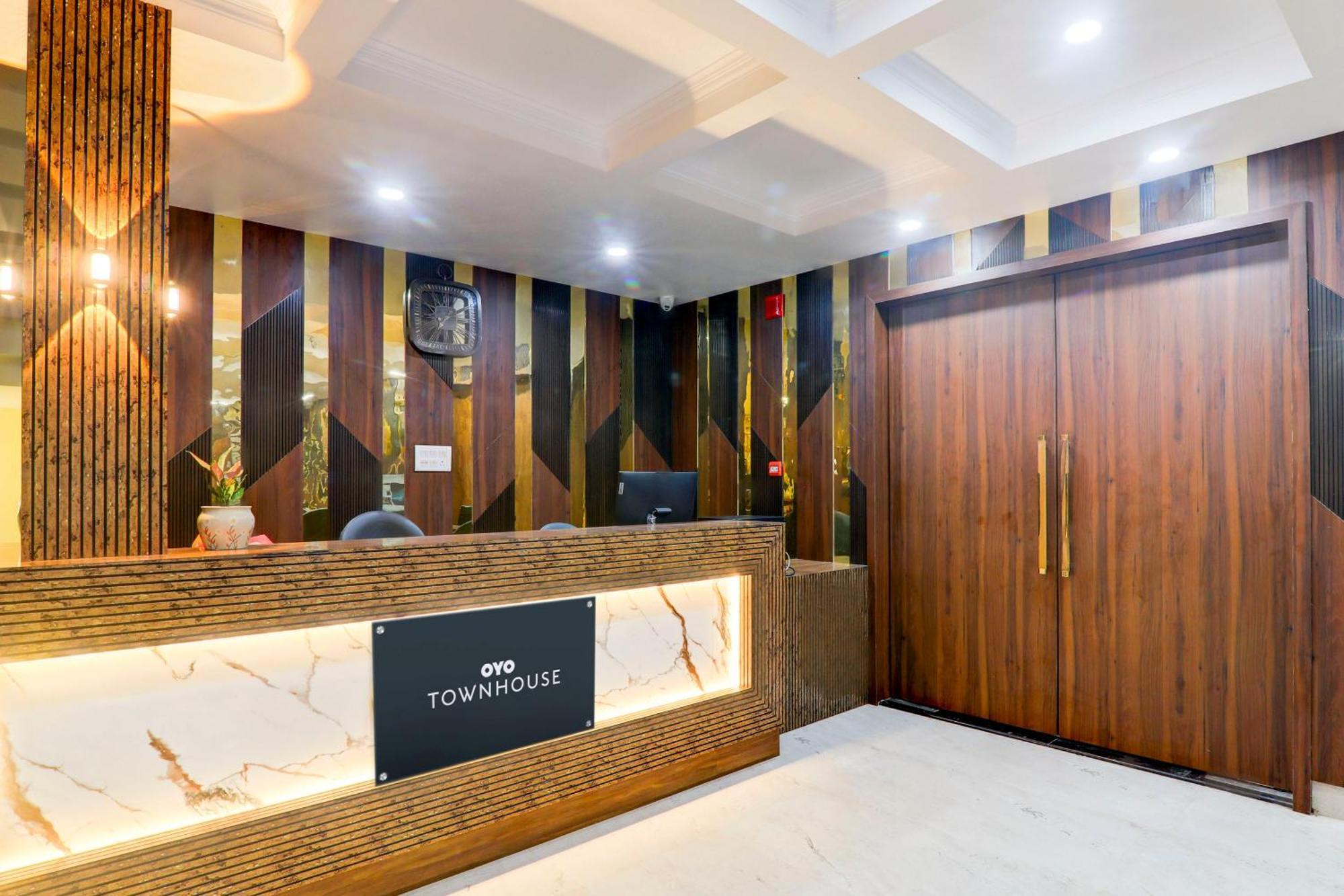 Super Townhouse Gls International Lucknow Exterior foto
