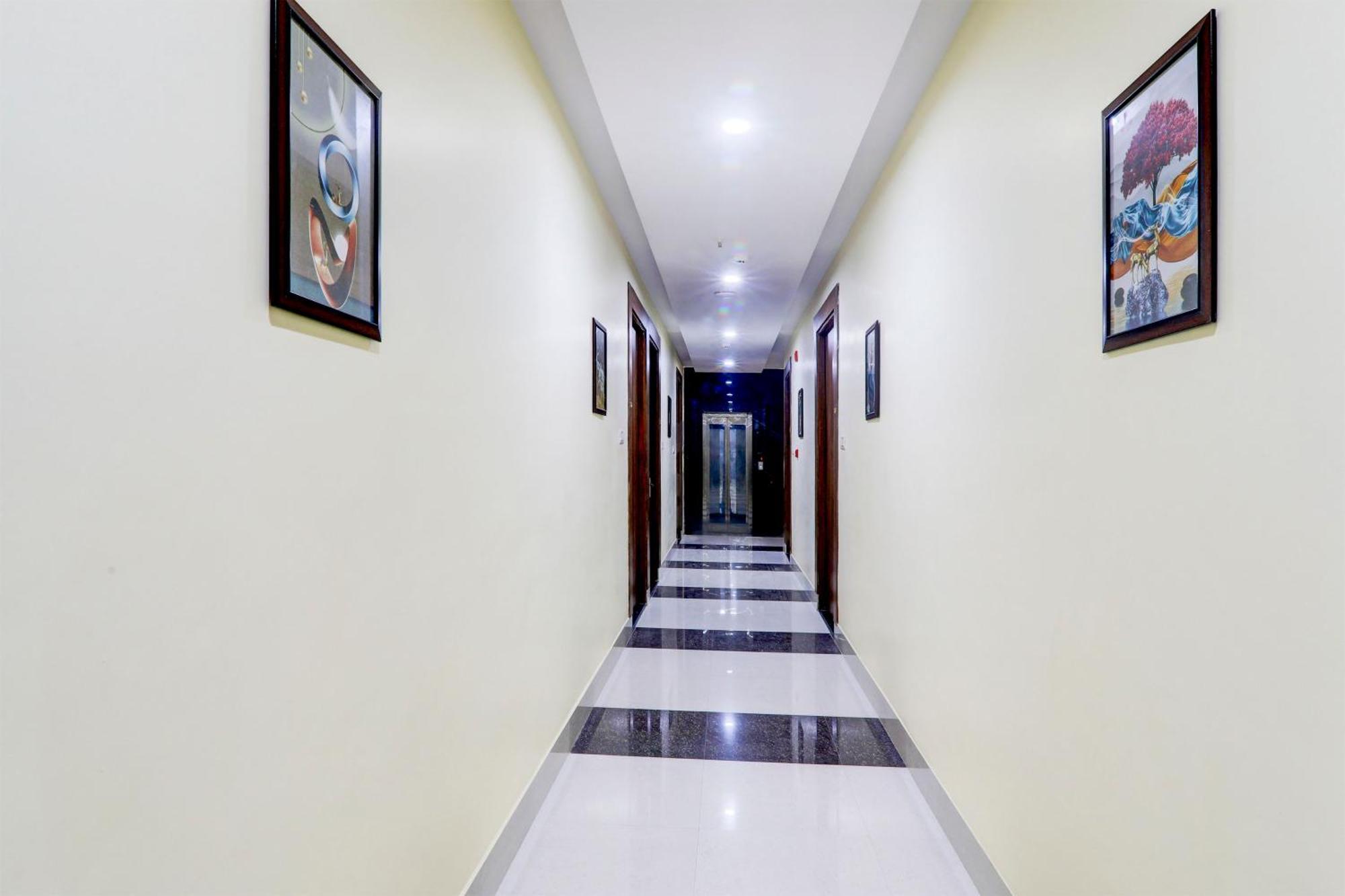 Super Townhouse Gls International Lucknow Exterior foto